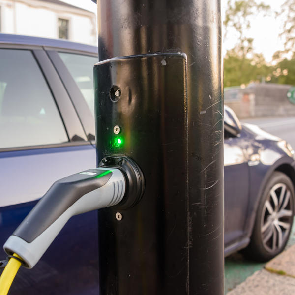 Streetlight Charging: A Solution for Urban EV Infrastructure
